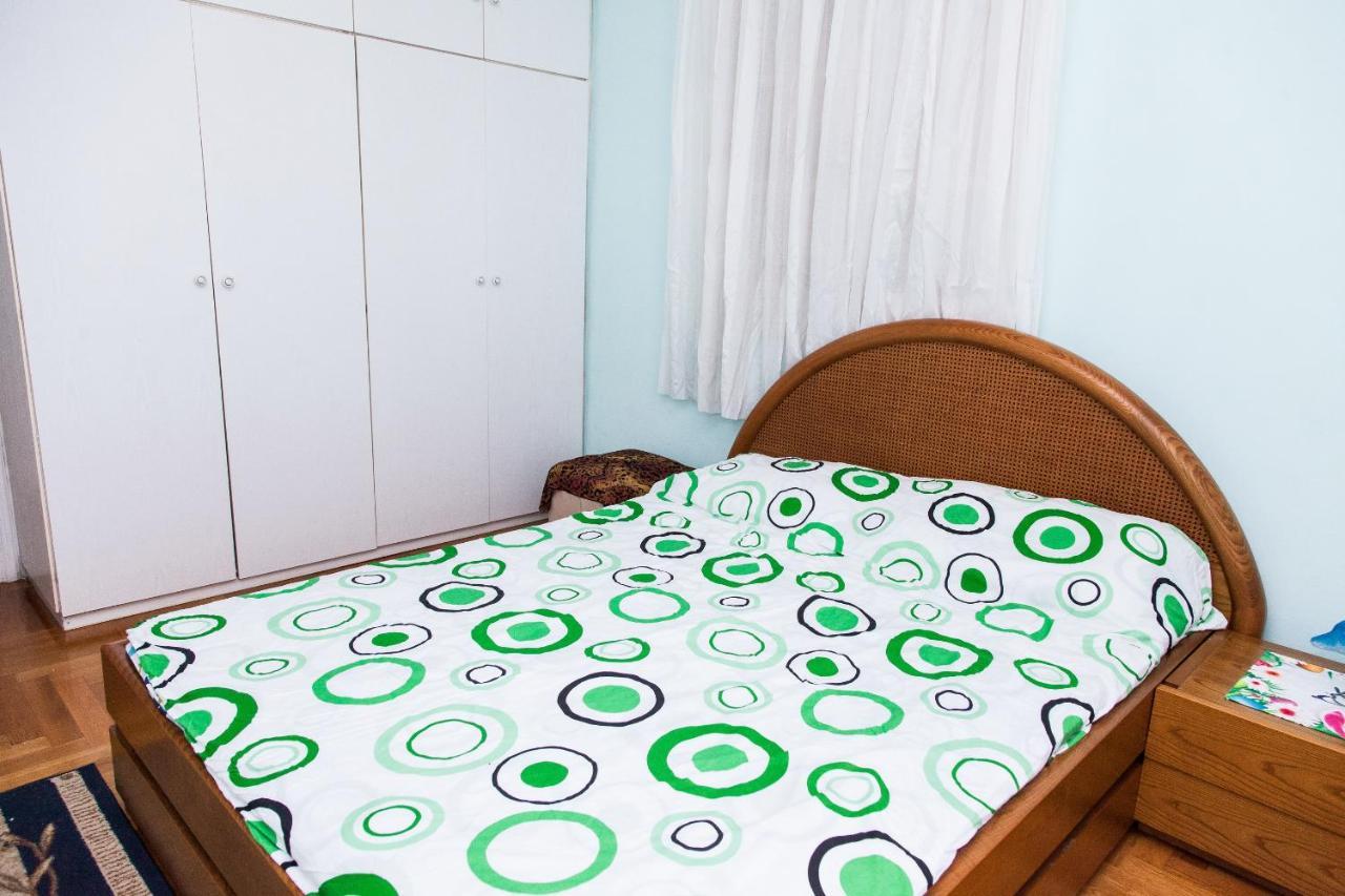 Sunny Apartment Near Metro Station Athen Exterior foto
